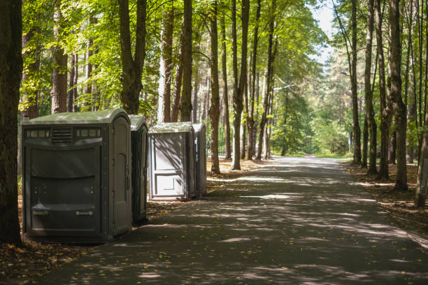 Best Portable restroom trailer rental  in Bloomington, MN